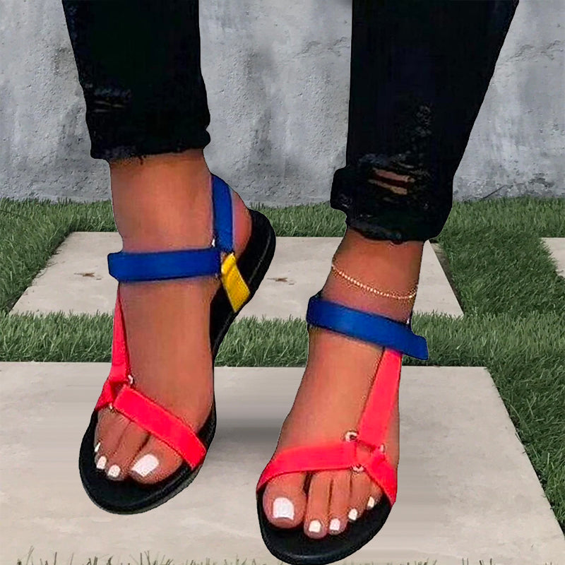 Sandales plates d'été à la mode simple